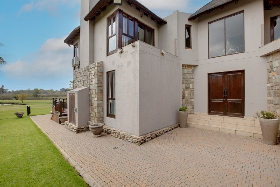 5 Bedroom Property for Sale in Cloudy Creek Free State